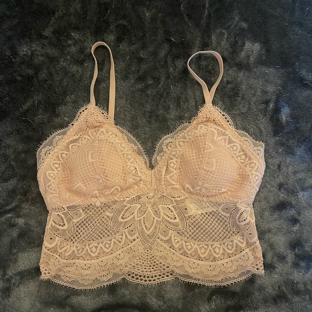 Light pink Hollister bralette.